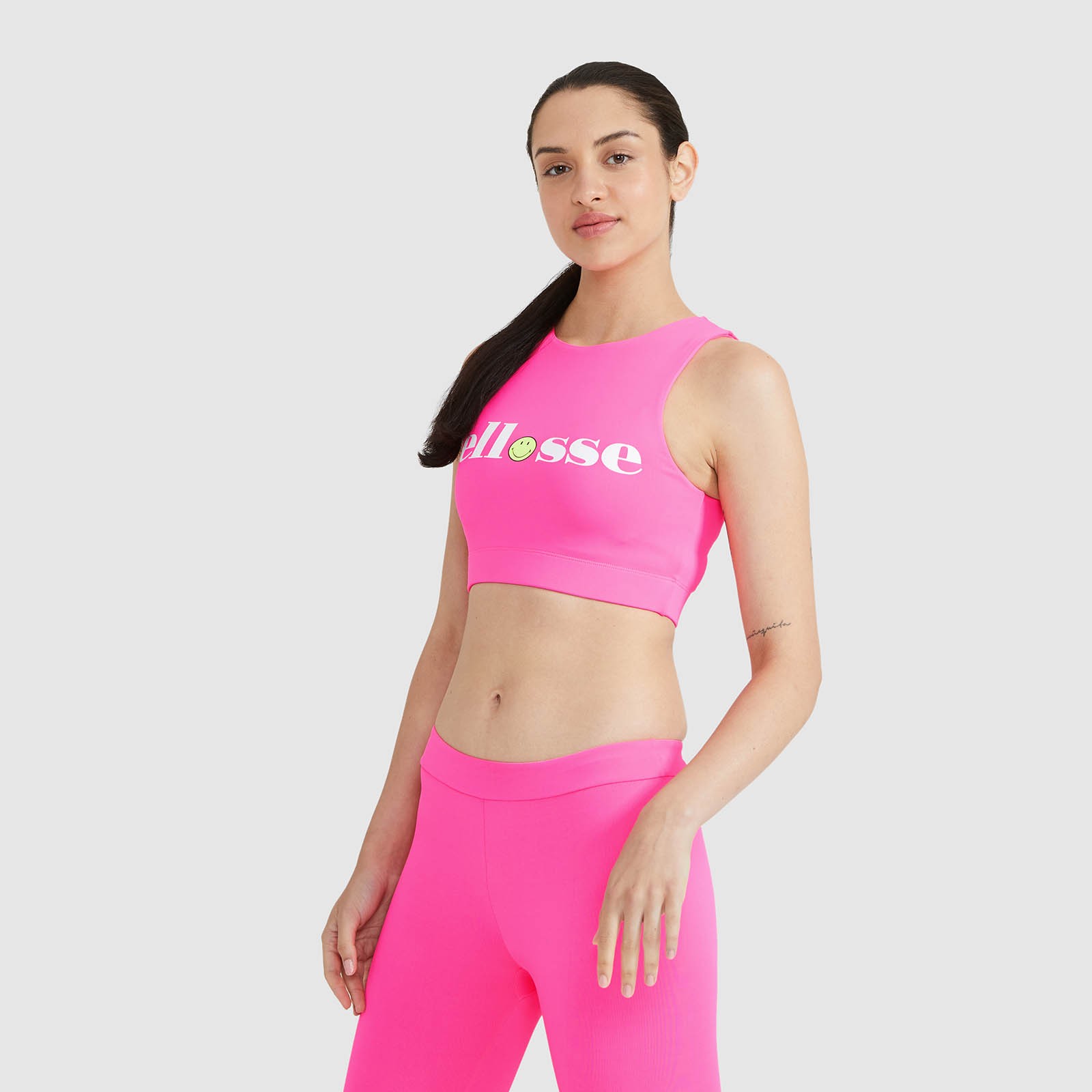 Smiley x ellesse. Top crop Palio