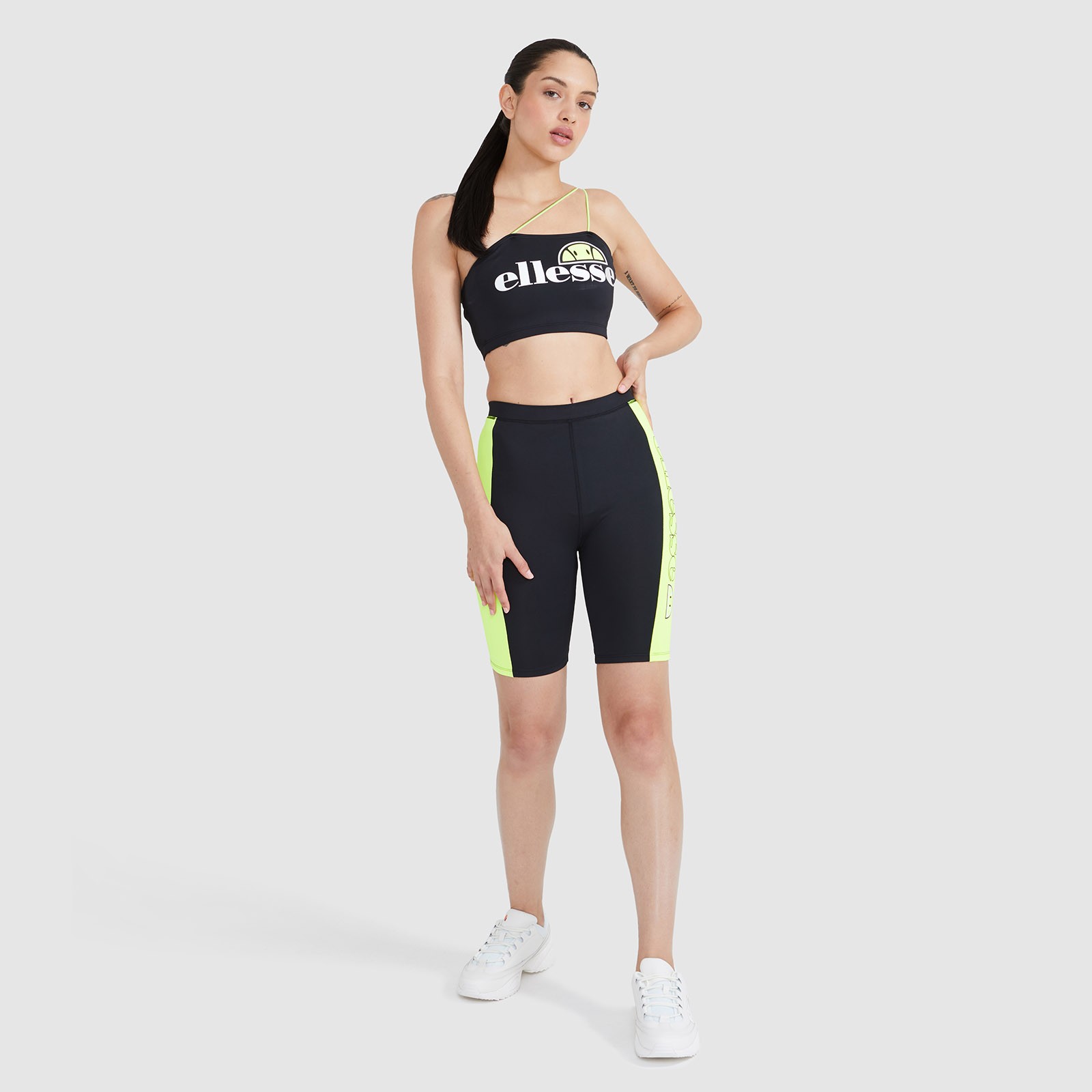 Smiley x ellesse. Top crop Gozzi
