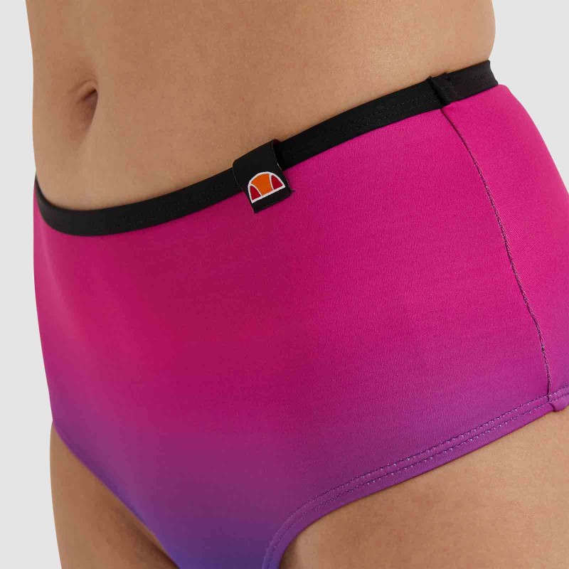 Cuecas de biquíni tipo calção...