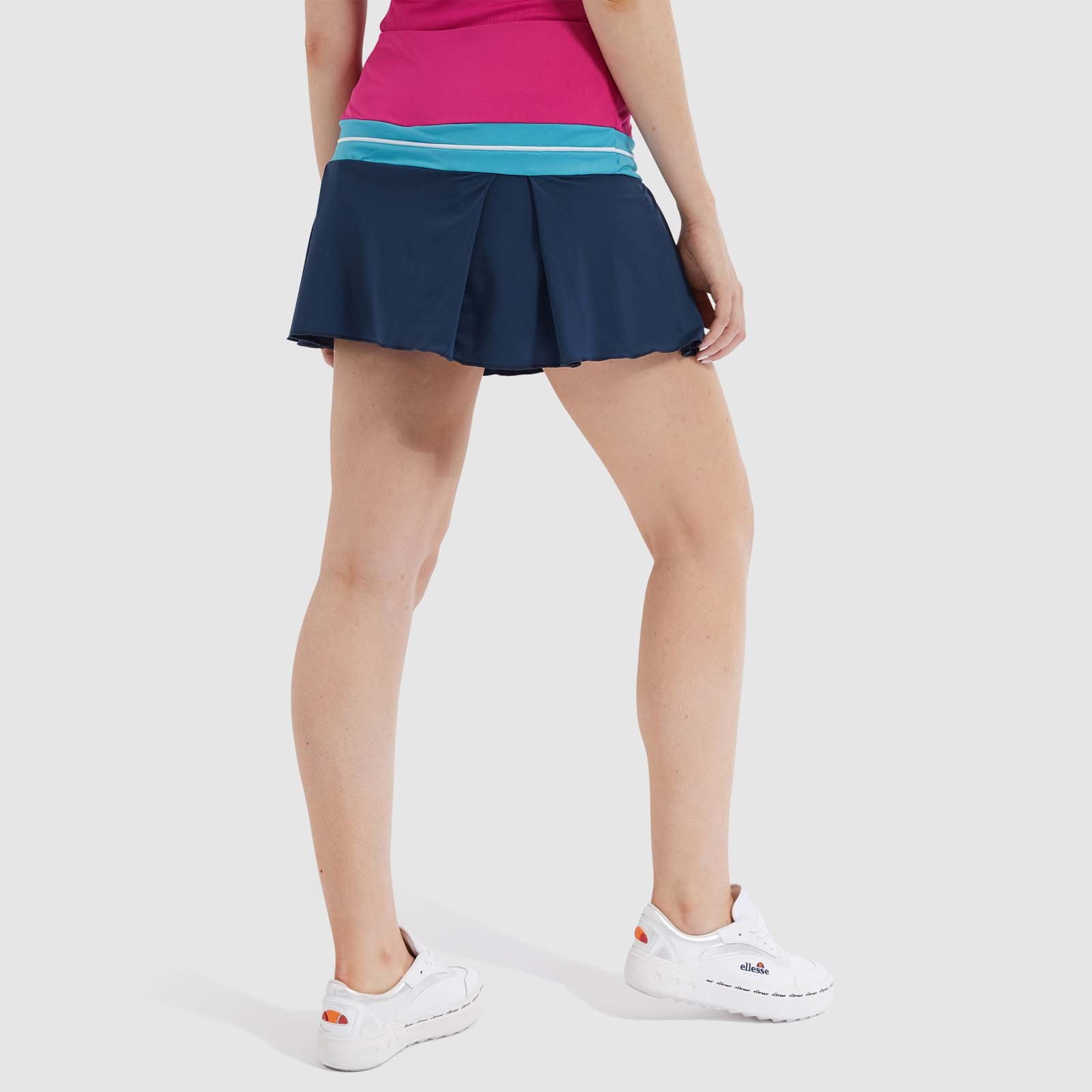 Saia/short Kendra