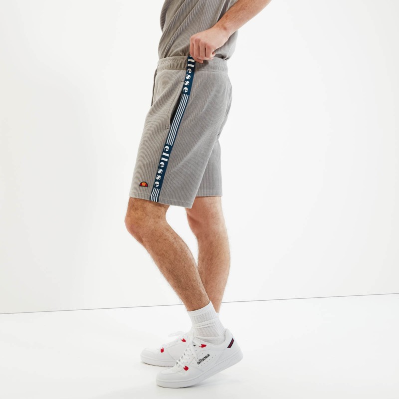 Pantalón corto Tomatro