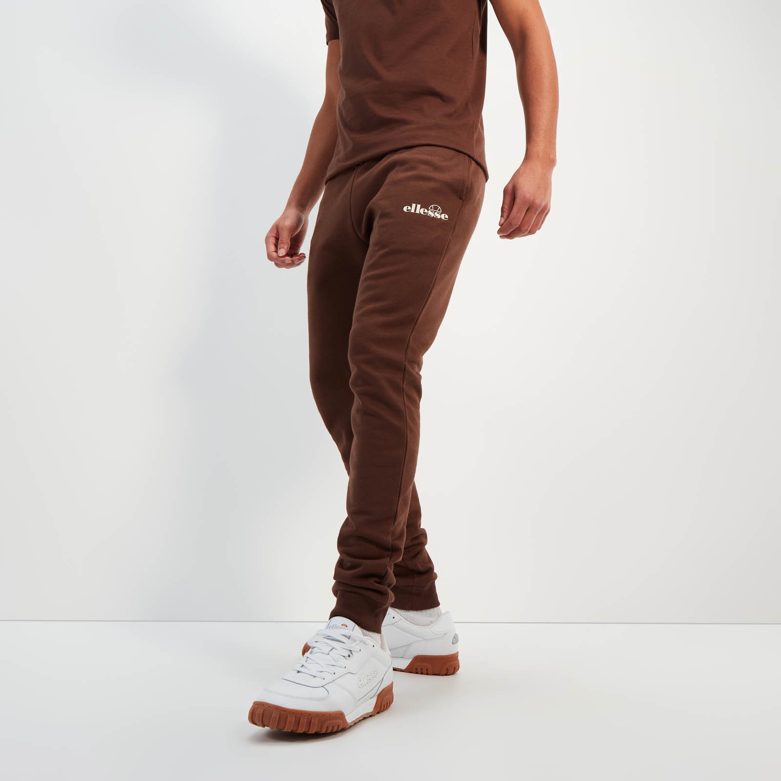 Pantalón jogger Cravo