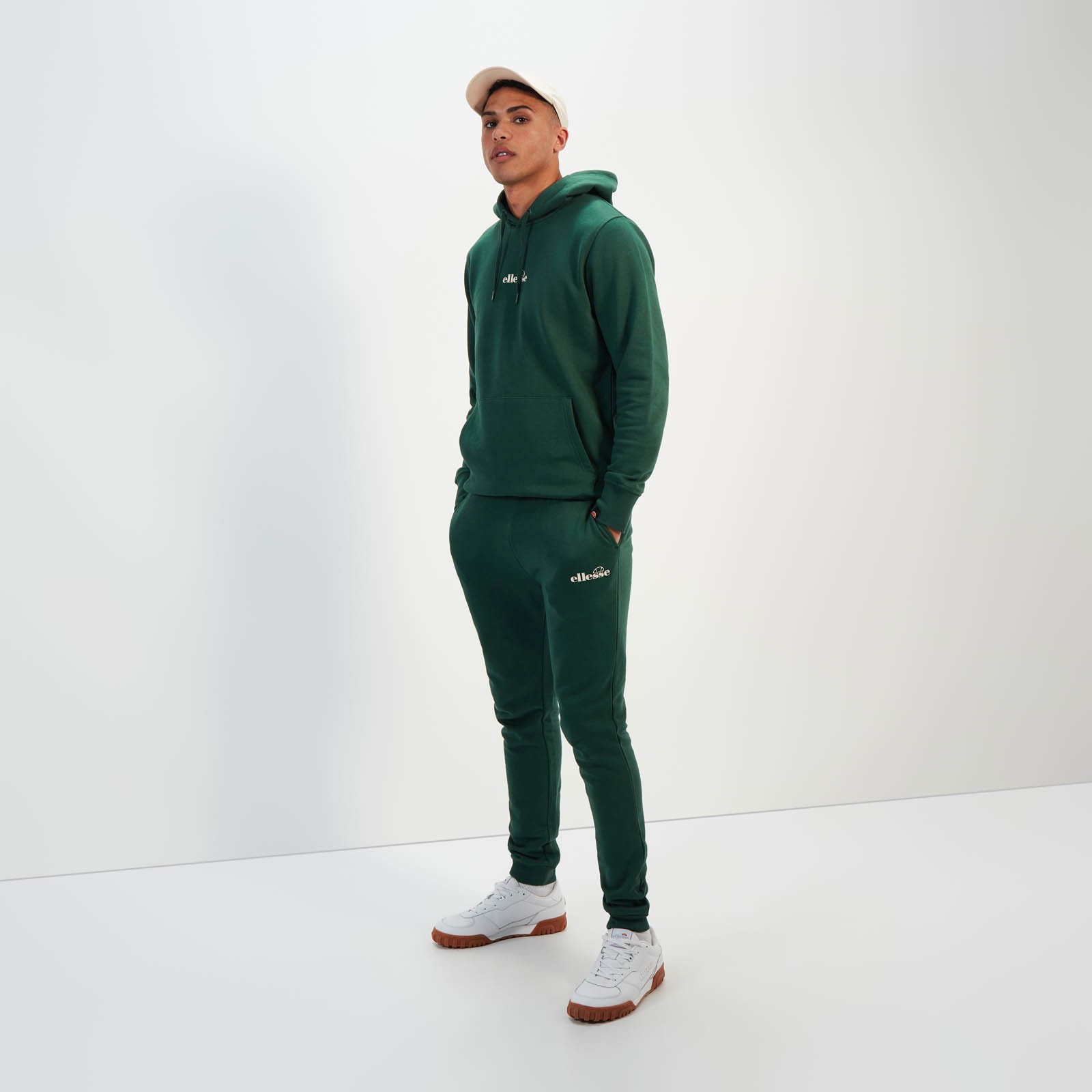 Calções jogger Cravo