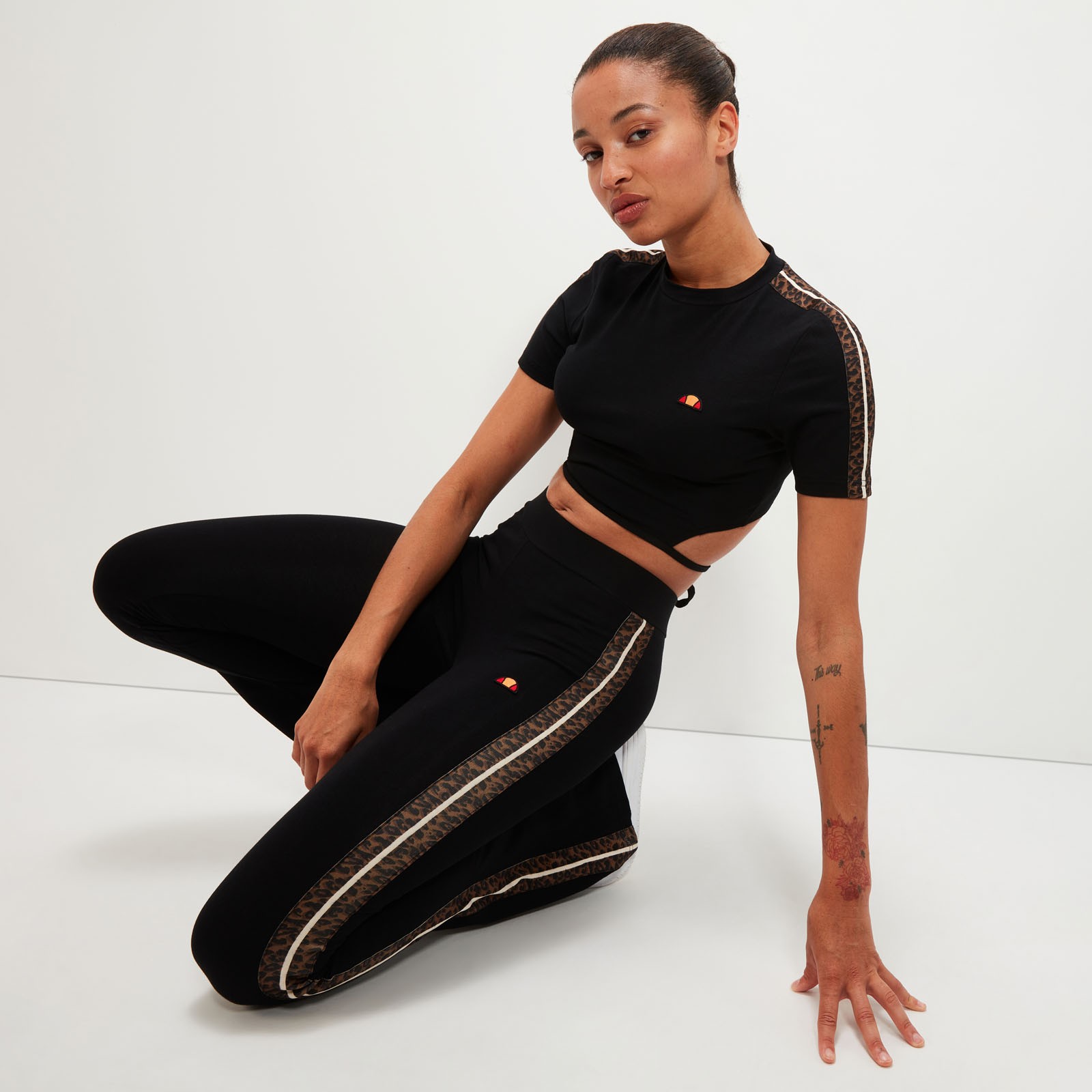 Camiseta crop Battaglia