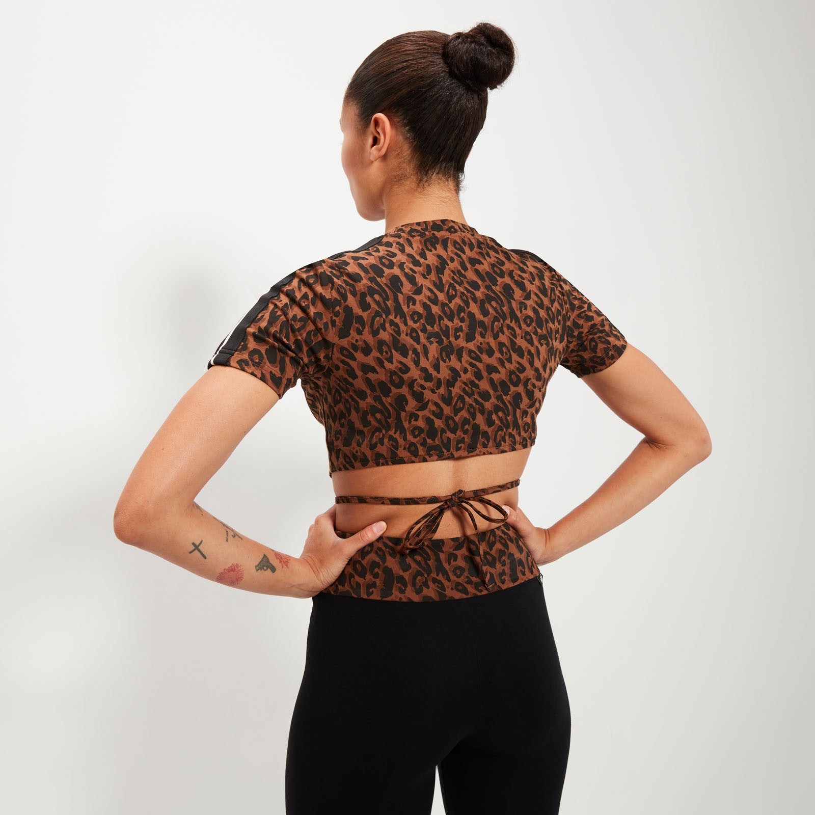Camiseta crop Battaglia