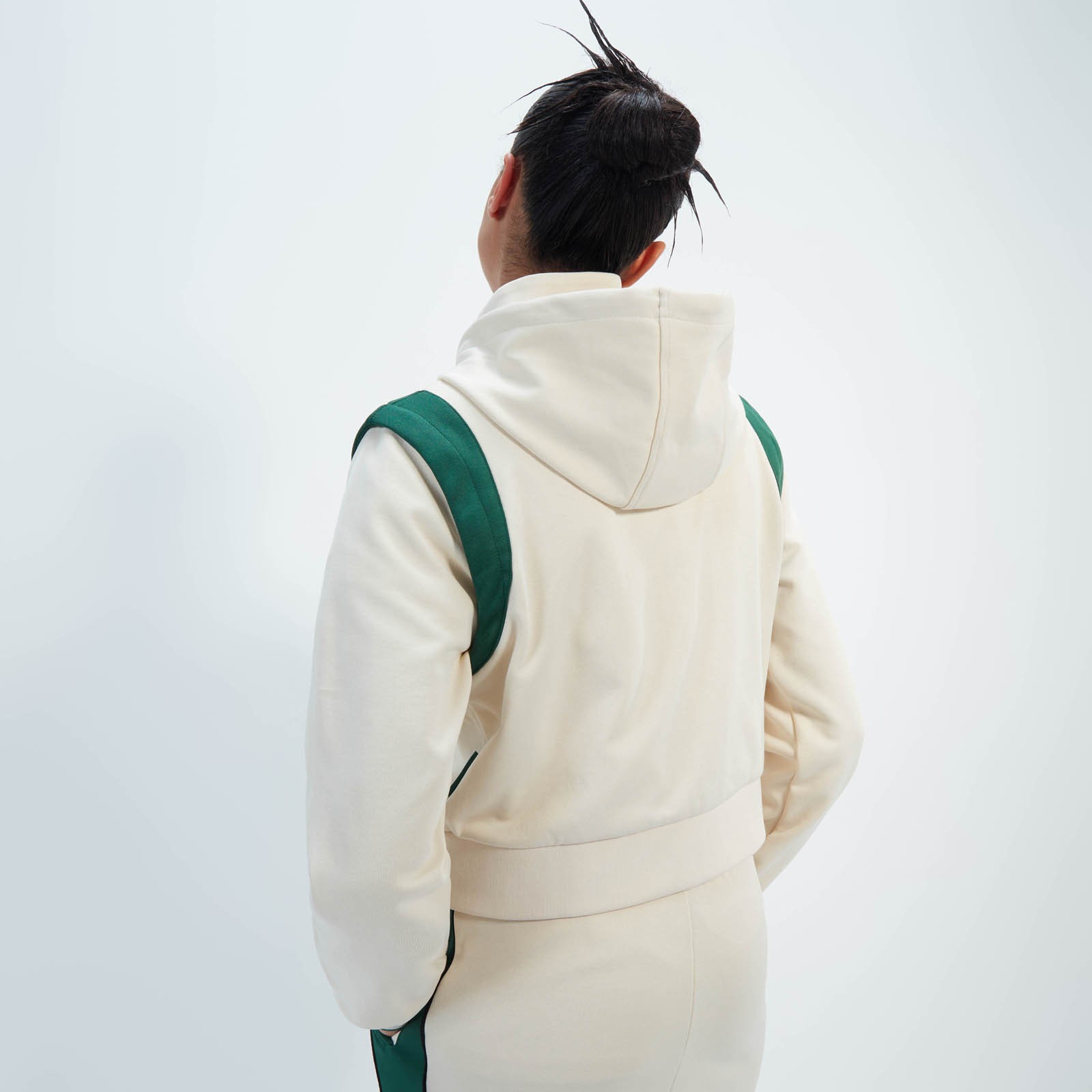 Chaqueta deportiva crop Perna