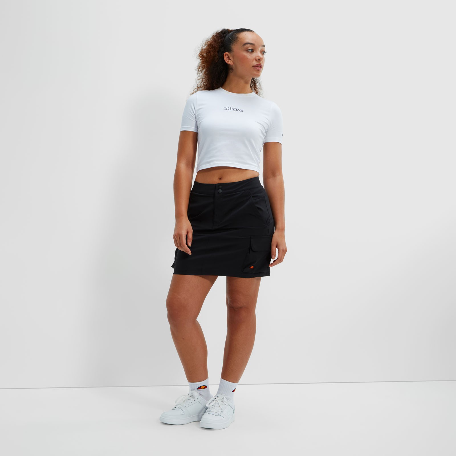 Camiseta crop Sierran