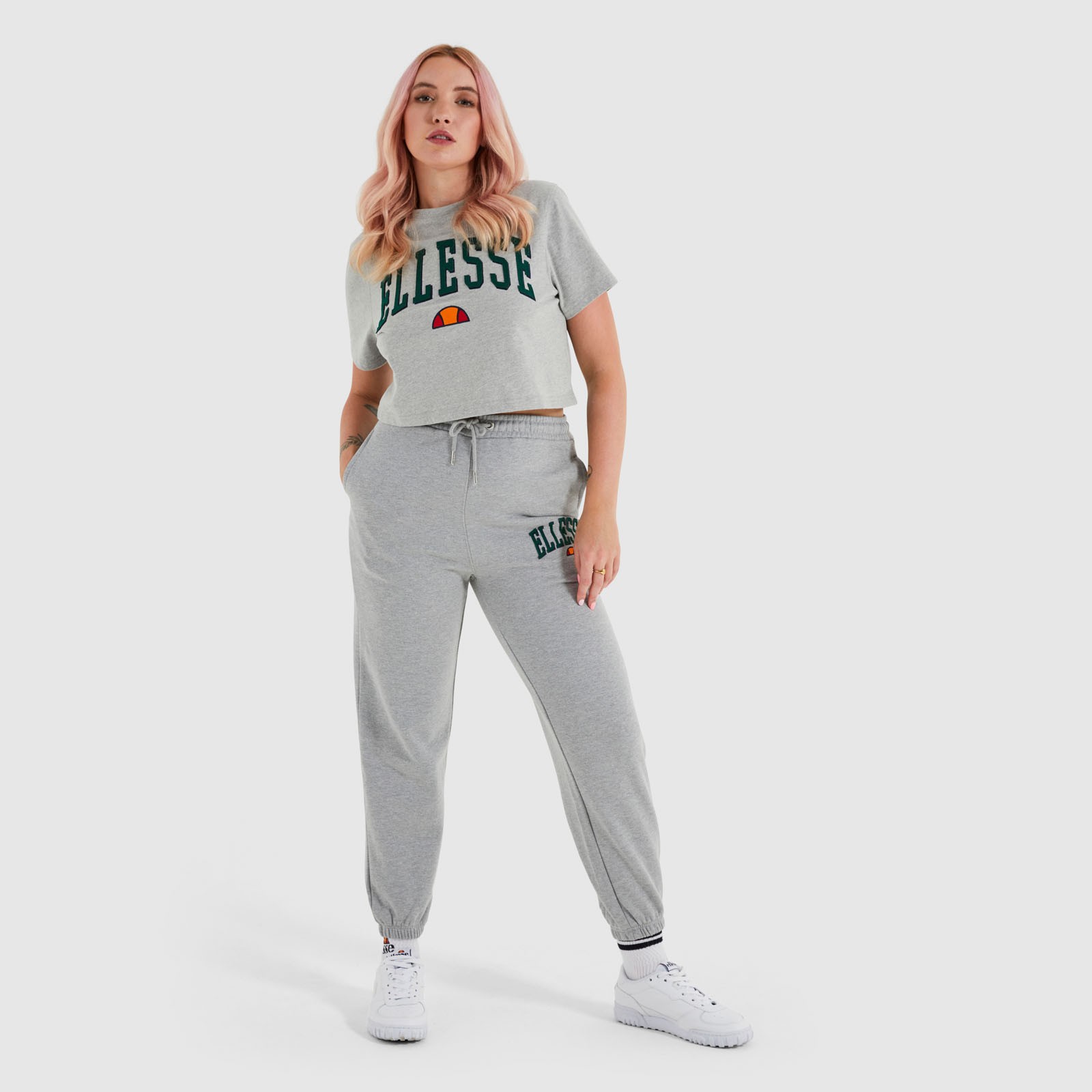Camiseta crop Mondo