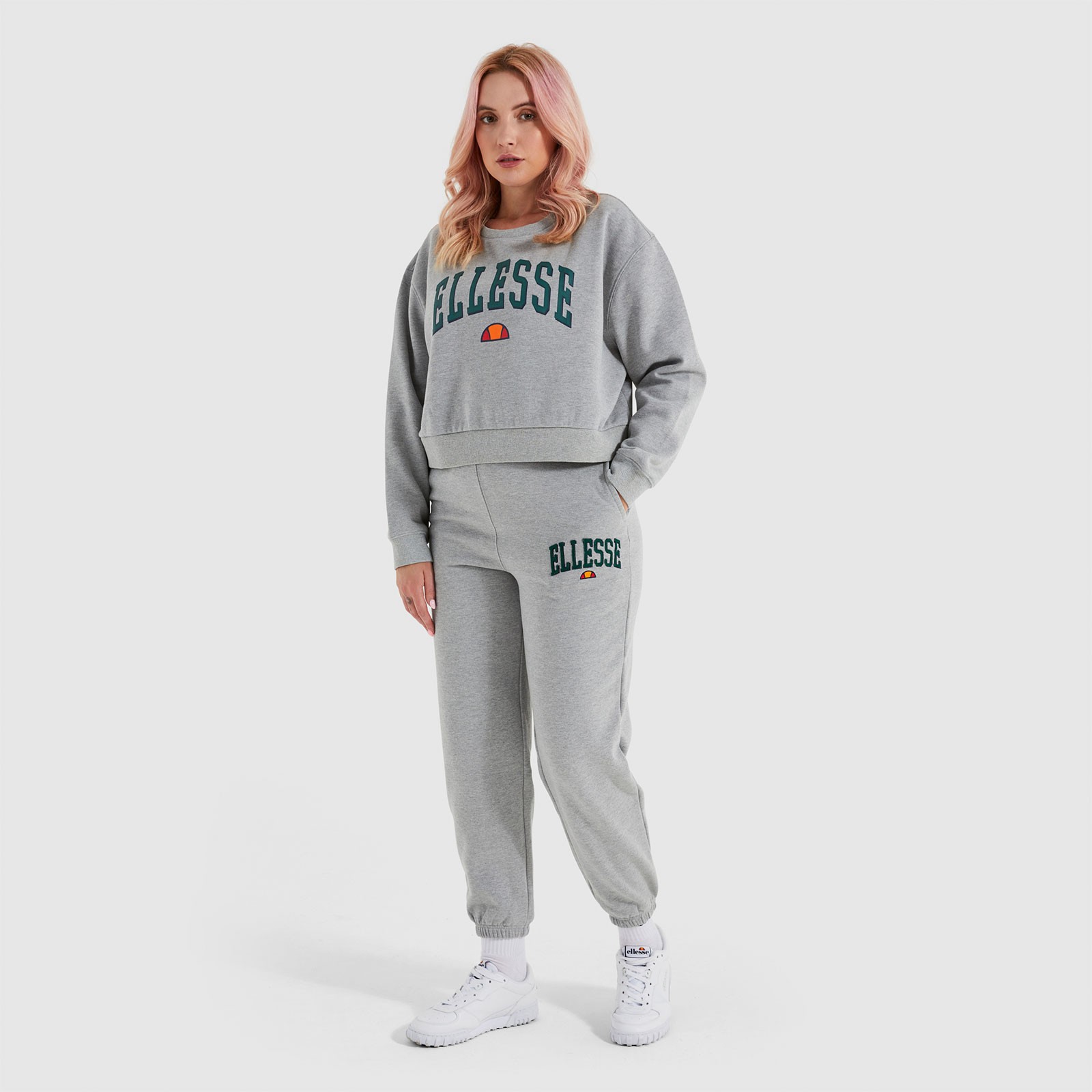 Sudadera crop Nester