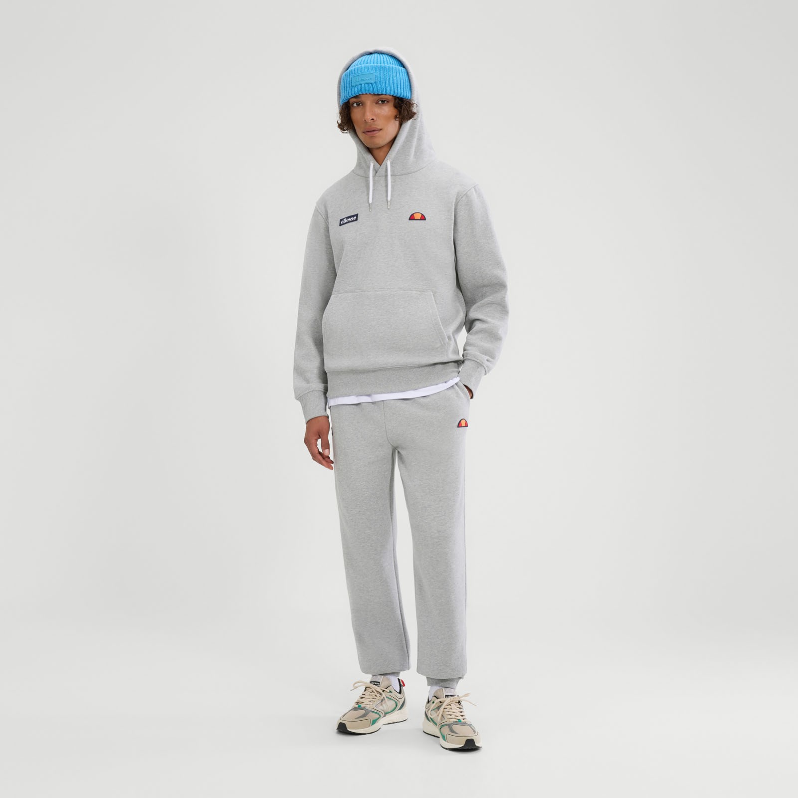 Set sudadera y joggers para hombre...