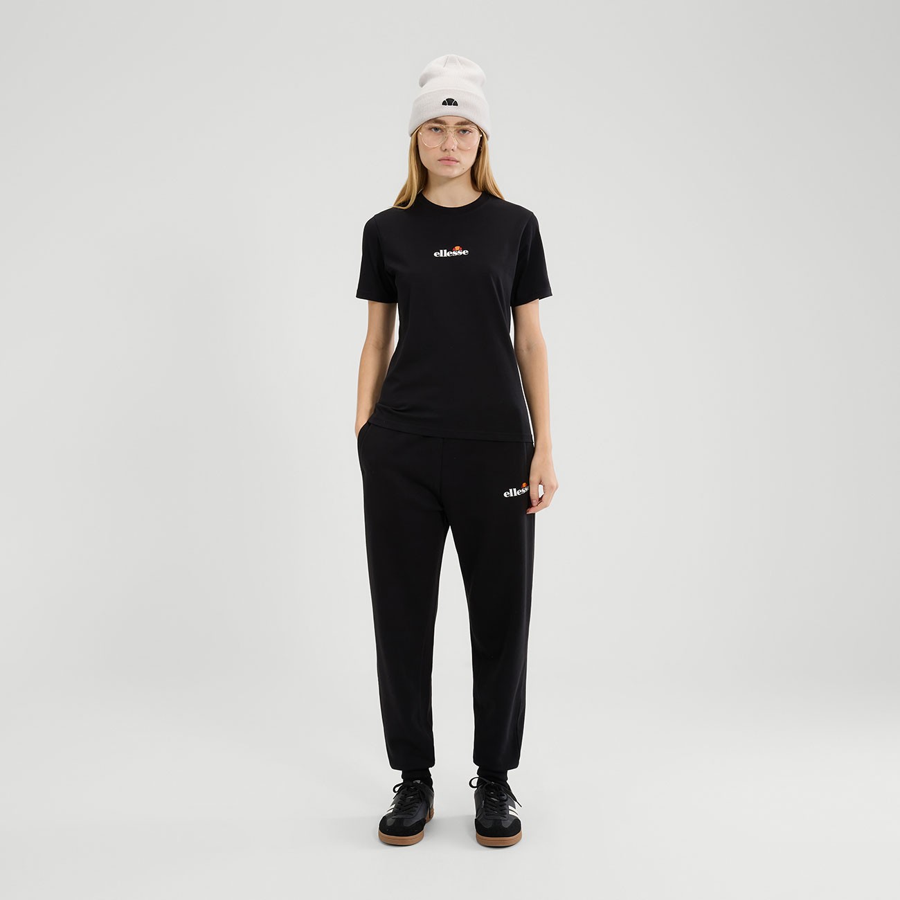 Camiseta de manga corta para mujer...