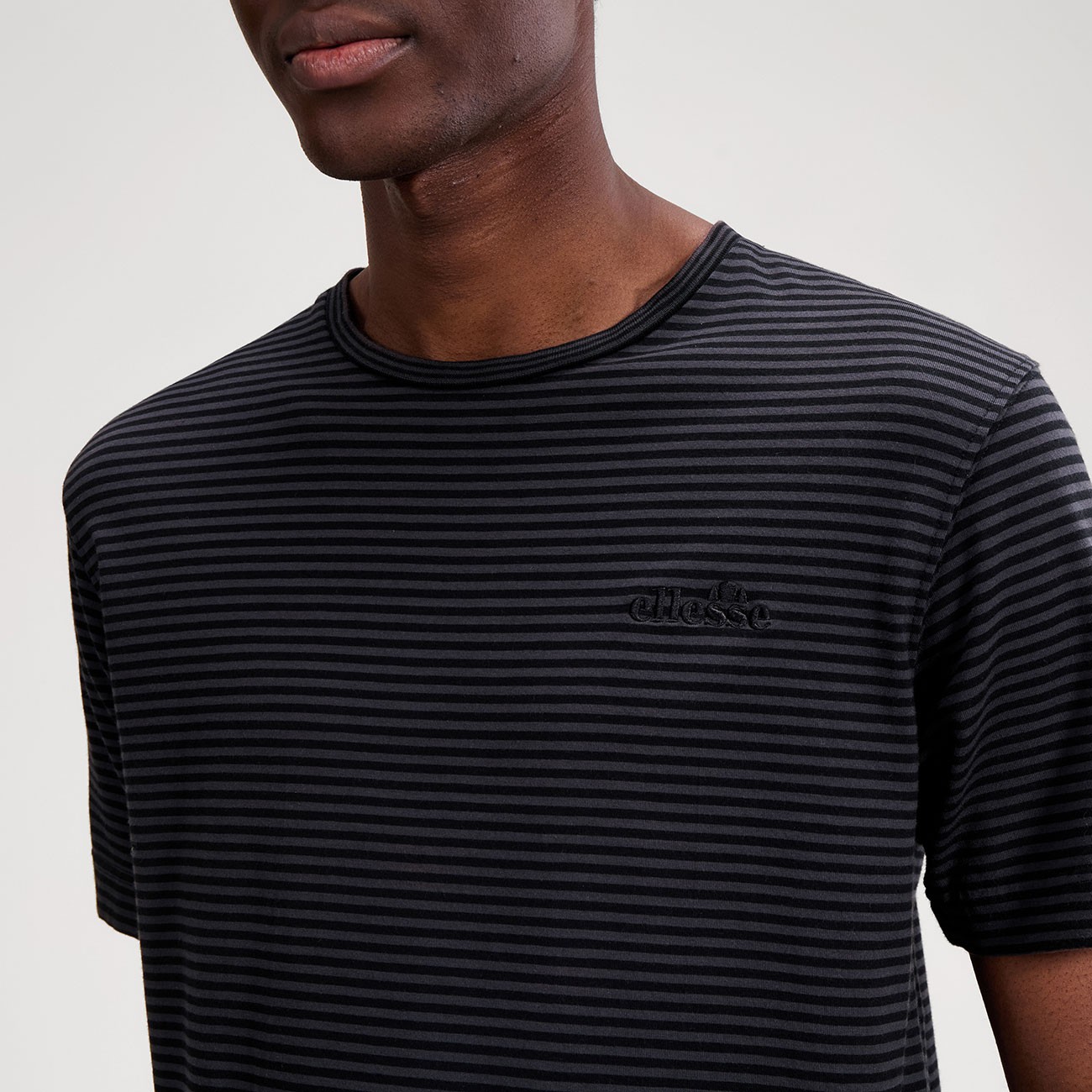 Camiseta de manga corta para hombre...