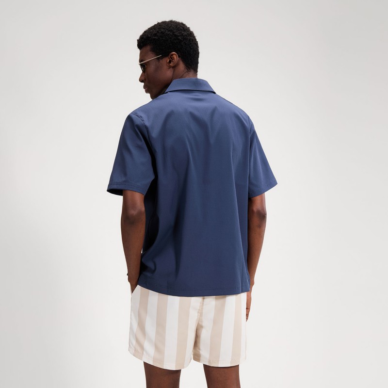 Camisa de manga corta para hombre...