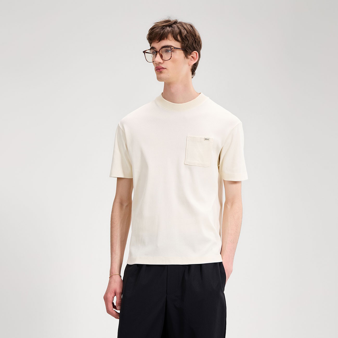 Camiseta de manga corta para hombre...