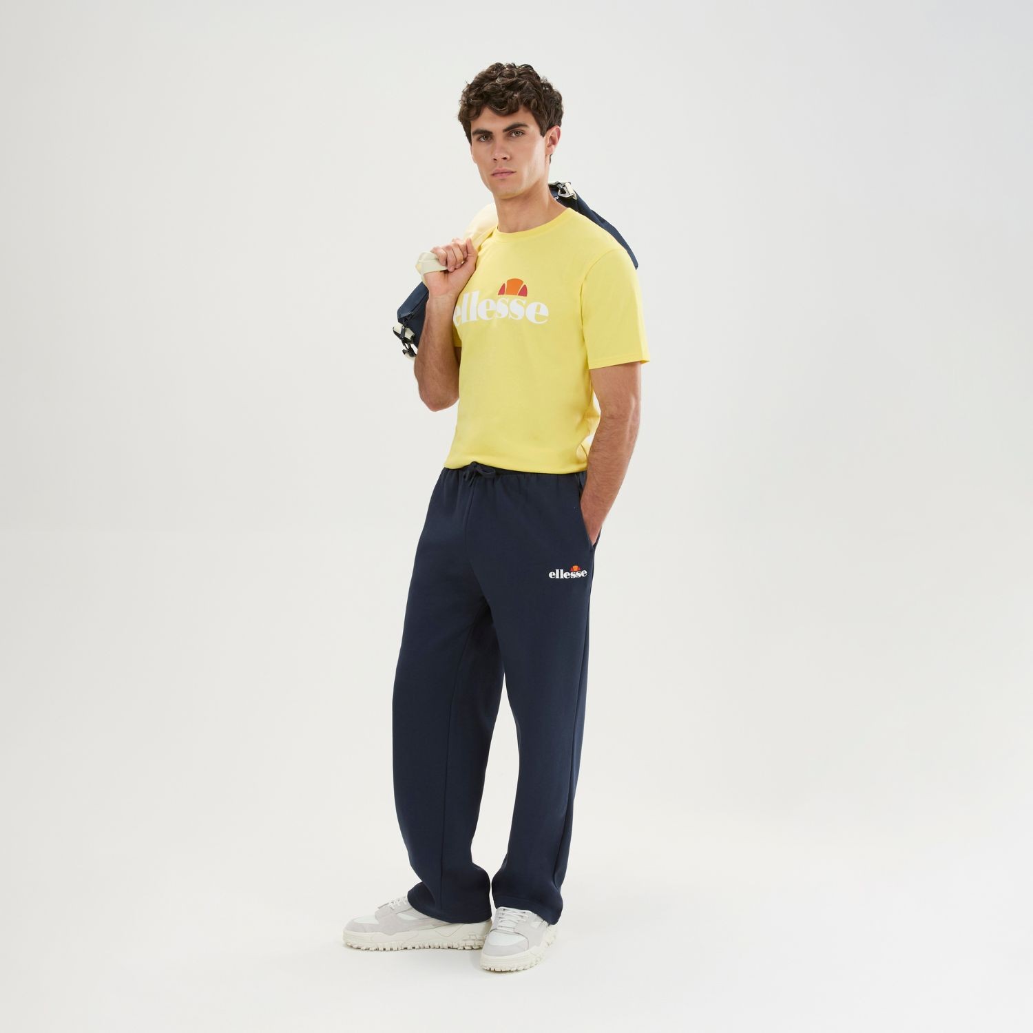Prado 2 Tee