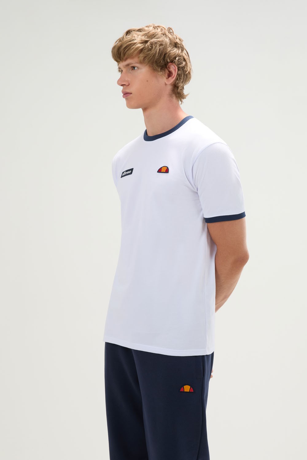 Camiseta de manga corta para hombre...