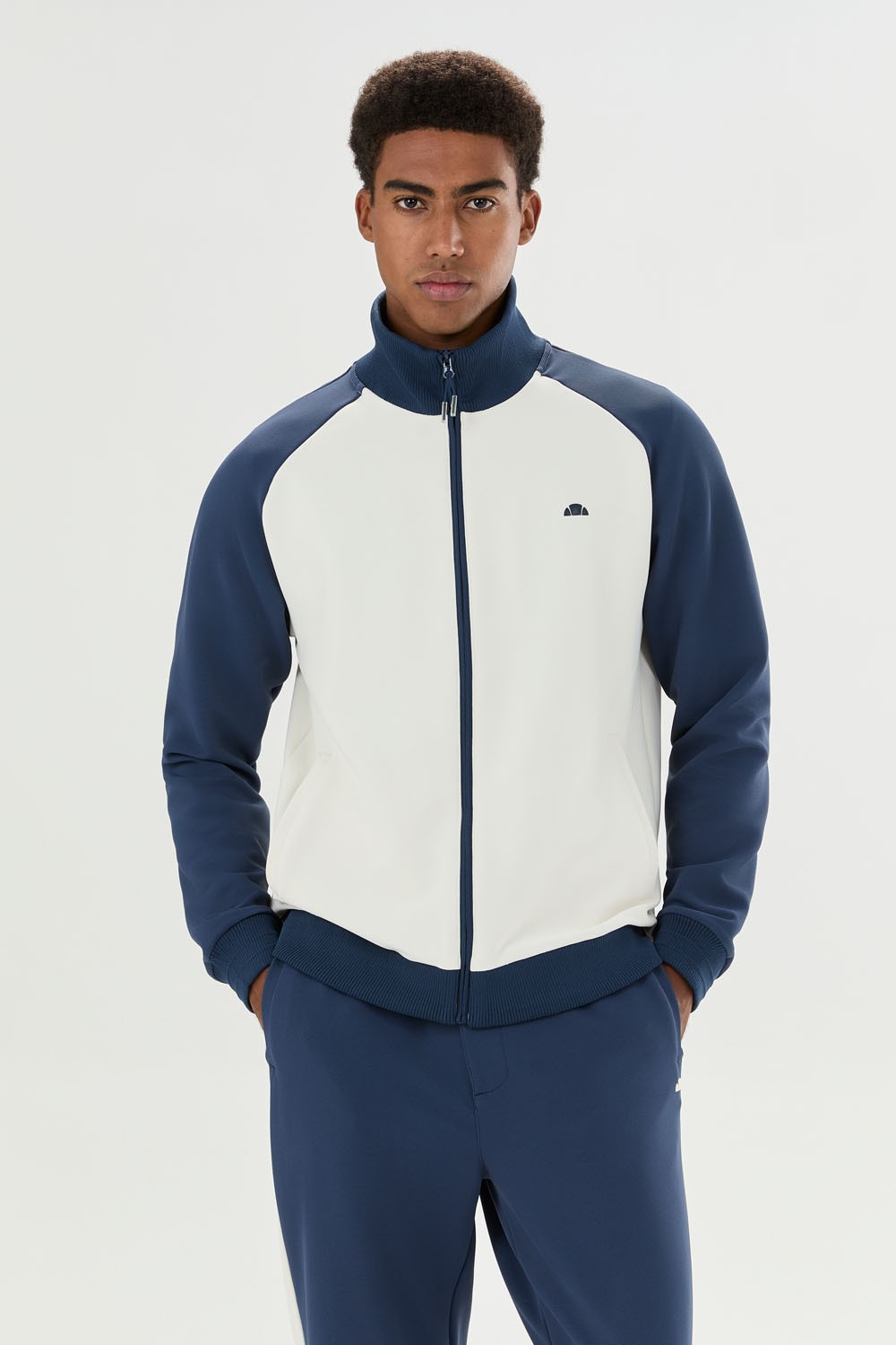 Chaqueta de chándal Caldona