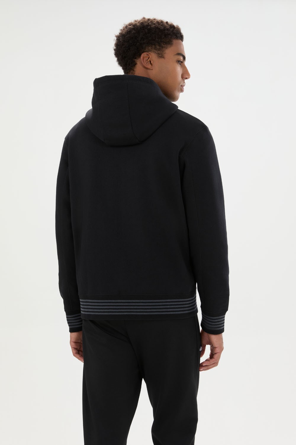 Sudadera con capucha y cremallera Verazo